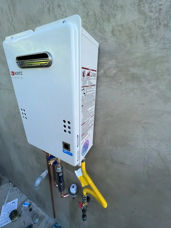 Tankless water heater installation for Downtown Melrose homes